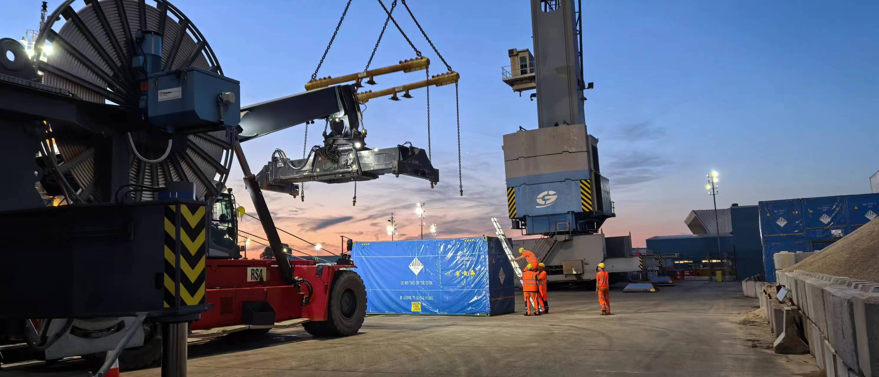 powertitan2.0-delivery-in-europe-3.jpg
