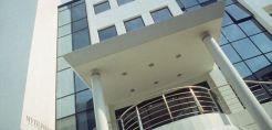 Ενδιαφέρον Μυτιληναίου για ΔΕΠΑ και Λάρκο