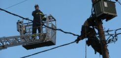 Σε ποιους από τους εργαζόμενους της ΔΕΗ θα πέσει το μεγαλύτερο «τσεκούρι»…