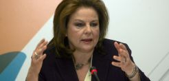 Πέντε αλλαγές υπέρ των οφειλετών από την Κατσέλη