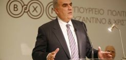 "Απελευθερώνει" βυτιοφόρα και φορτηγά ο Ρέππας