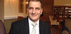 Ενέργεια και επενδύσεις στην ατζέντα Λακκοτρύπη στην Ολλανδία