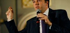 Ιταλία: Στον «πάγο» τα σχέδια ιδιωτικοποίησης των Eni και Enel