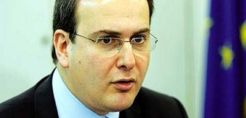 "Βολές" Χατζηδάκη για τη διακοπή έκδοσης του Δελτίου Τιμών Καυσίμων 