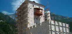 Φωτοβολταϊκά, βιολογικοί καθαρισμοί και αποκαταστάσεις κτιρίων στο Άγιον Όρος