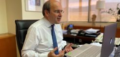 Χατζηδάκης:  Δίκτυο καφέ κάδων και 17 νέες μονάδες επεξεργασίας απορριμμάτων για να βελτιώσουμε αισθητά την ανακύκλωση