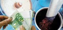 Προς νέα «σιωπηρή» παράταση για το σύστημα εισροών-εκροών - Συνάντηση με Σαββαΐδου