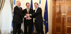 Τριμερής Ελλάδα - Ισραήλ - Κύπρος: Καταλύτης σταθερότητας στην περιοχή οι υδρογονάνθρακες - EastMed και ηλεκτρική διασύνδεση στο προσκήνιο