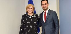 Συνάντηση Χαρίτση-Κρέτσου στις Βρυξέλλες - Στενότερη συνεργασία στη διαχείριση απορριμμάτων