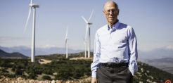 Ποιος είναι ο Έλληνας πίσω από το quot;πράσινο dealquot; της χρονιάς