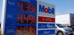 Chevron και Exxon αναπτύσσουν «καθαρότερη »βενζίνη ως εναλλακτική στα EVs