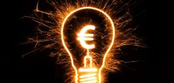 ΔΕΗ: Δώστε μας τα 600 εκατ. ευρώ από τις "παλιές" ΥΚΩ για να μειώσουμε τα τιμολόγια