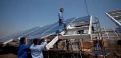 Αυξάνει κατά 2,8 GW το φ/β στόχο του 2015 η Κίνα, καθώς παλεύει με τη ρύπανση
