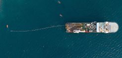 Η ηλεκτρική διασύνδεση Ελλάδας – Κύπρου βρέθηκε στο «μάτι του κυκλώνα» με το οριστικό ναυάγιο να αποτελεί ορατό κίνδυνο