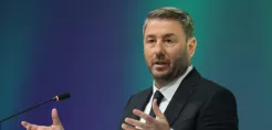 Ανδρουλάκης: Αλλαγή στρατηγικής στη ΔΕΗ, ιβηρικό μοντέλο στο ρεύμα και ιταλικό στη βιομηχανία για να πέσει το ενεργειακό κόστος