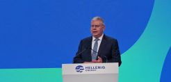 Τέσσερις «κόφτες» εξετάζουν να βάλουν ΥΠΕΝ - ΔΕΔΔΗΕ για να διασφαλίσουν ότι η παραγόμενη ενέργεια από τα φωτοβολταικά μπαλκονιού δεν θα εγχέεται στο δίκτυο - Οι προβληματισμοί της αγοράς 