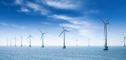 Όλες τις υποψήφιες περιοχές για offshore αιολικά έως το 2050 «βγάζει» το ΥΠΕΝ – Σε διαβούλευση Εθνικό Πρόγραμμα και ΣΜΠΕ για 12-15 Γιγαβάτ 
