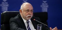 Μπενρουμπή: Το ιβηρικό παράδειγμα δεν μεταφέρεται στην Ελλάδα - Ναι στη φορολόγηση των κερδών, αλλά με αξιοπρεπή τρόπο