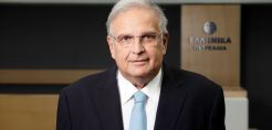 Παπαθανασίου: Στόχος των ΕΛΠΕ η μείωση της εξάρτησης από ρυπογόνες τεχνολογίες