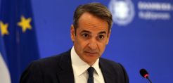 Άρθρο Μητσοτάκη στο Bloomberg: Αναγκαία η επιβολή πλαφόν στην τιμή του φυσικού αερίου - Η χειραγώγηση της αγοράς επιβάλει τις ανάλογες παρεμβάσεις
