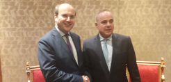 Κάλεσμα Χατζηδάκη σε ισραηλινές εταιρείες να μιμηθούν την Energean, στη συνάντηση με Στάινιτς στο Κάιρο