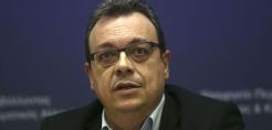 Φάμελλος: ΔΕΗ και Κυβέρνηση εργαλειοποιούν την πιλοτική δίκη για να αποφύγουν το πρωτοδικείο για τη ρήτρα αναπροσαρμογής