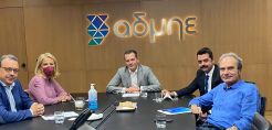 Συνάντηση ΣΥΡΙΖΑ-ΑΔΜΗΕ: Κρίσιμη παράμετρος για την ανάπτυξη των ΑΠΕ τα δίκτυα και η αποθήκευση ενέργειας - Απαιτείται η ενίσχυση του δημόσιου ελέγχου