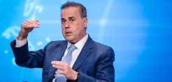 Παπασταύρου: Νέα συνάντηση για τον Κάθετο Διάδρομο υπό τις ΗΠΑ μέσα στο Φεβρουάριο – Άμεσα οι ανακοινώσεις για το βιομηχανικό ρεύμα – Μέσα στο μήνα οι συμβάσεις Chevron στη Βουλή
