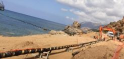 Ξεκίνησε η πόντιση του καλωδίου της "μικρής" διασύνδεσης της Κρήτης – Δείτε φωτογραφίες και βίντεο