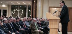 Επίσημοι της αγοράς ενέργειας και πλήθος κόσμου στην εκδήλωση του ΣΠΕΦ για την κοπή της πίτας 
