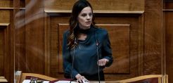 Αχτσιόγλου: Οι ανακοινώσεις Μητσοτάκη μειώνουν κατά 15% την επιδότηση των οικιακών τιμολογίων ρεύματος