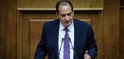 Σπίρτζης: H NΔ υποβάθμισε με σχέδιο τη ΔΕΗ και τώρα ζητάει και τα ρέστα