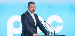 «Μπλόκαραν» τα δίκτυα – Οι αιτήσεις ΑΠΕ για όρους σύνδεσης ξεπέρασαν κατά 10 GW τη χωρητικότητα του 2030! – Σενάρια στο ΥΠΕΝ ακόμα και για αναστολή υποδοχής νέων φακέλων