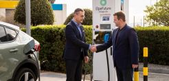 Στρατηγική συνεργασία Volvo Car Hellas και ElpeFuture