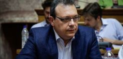 Φάμελλος-Πέρκα: Ας ενημερώσουν τον Μητσοτάκη ότι και το φυσικό αέριο είναι ορυκτό καύσιμο