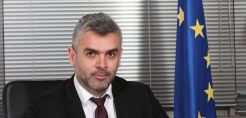 Tα διακυβεύματα του 2025 - Προβλέψεις, φόβοι, προσδοκίες