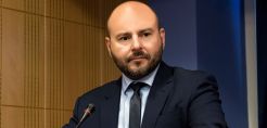Στασινός: Συνεχίζονται οι διαμαρτυρίες μηχανικών για το Εξοικονομώ