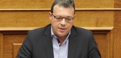 Φάμελλος: Να επανεξετάσουμε την έρευνα και εκμετάλλευση υδρογονανθράκων με βάση την εξελισσόμενη κλιματική κρίση