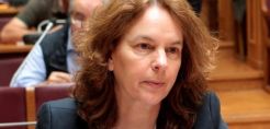 Παπανάτσιου: Αλλαγές στα τέλη κυκλοφορίας - Στις 30 Ιουνίου το επίδομα θέρμανσης