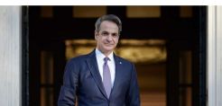 Μητσοτάκης: Η ηλεκτρική διασύνδεση της Κρήτης «σπάει» την ενεργειακή απομόνωση του νησιού