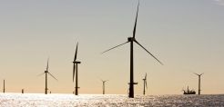 ΗΠΑ: Ανακαλούνται άδειες 5 μεγάλων offshore αιολικών για «λόγους ασφαλείας» - Πτώση άνω του 12% για τη μετοχή της Orsted