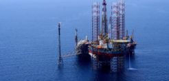 Η εταιρεία holding για τους υδρογονάνθρακες είναι ο νέος κόμπος στην ιδιωτικοποίηση των ΕΛΠΕ - Επαφές του ΥΠΕΝ με Λάτση και μνηστήρες