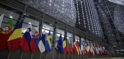 Reuters: Η ΕΕ κινδυνεύει να εξαρτηθεί ενεργειακά από την Κίνα, μετά τη Ρωσία