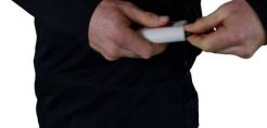 «Έξυπνα» νήματα μετατρέπουν τα ρούχα σε... φωτοβολταϊκές μπαταρίες!