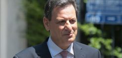 Σκυλακάκης: Έρχεται επιδότηση στα οικιακά τιμολόγια ρεύματος - Παρέμβαση και για τις μικρομεσαίες επιχειρήσεις