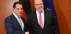 Γεωργιάδης: Ευκαιρίες για ελληνογερμανικές κοινοπραξίες στις ΑΠΕ - Σε πρόγραμμα της Γερμανίας για την ανάπτυξη μπαταριών η Ελλάδα