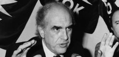 «Παπανδρεϊκότεροι» των Παπανδρέου;