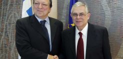 Στους πολιτικούς αρχηγούς παραπέμπει ο Παπαδήμος για τις εγγυήσεις