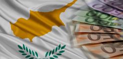 Κατάρρευση της κυπριακής οικονομίας αν φύγουν οι Ρώσοι