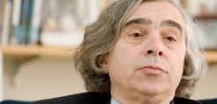Τον Enrest Moniz του Ινστιτούτου Κύπρου προτείνει ο Obama για τη θέση του Υπουργού Ενέργειας